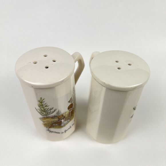 HOLLY HOBBIE Salt & Pepper Shakers Set VTG 70s Ceramic Collectible Handles - Picture 2 of 9